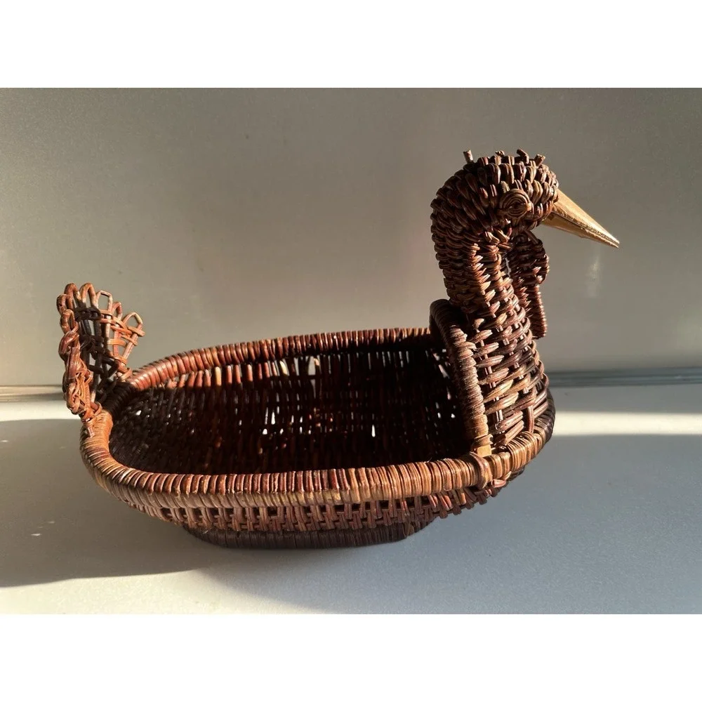 Vintage Handwoven Wicker/Rattan Duck Basket – Decorative Farmhouse Décor